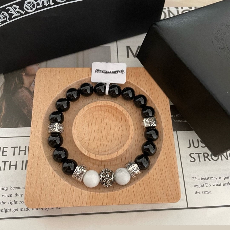 Ch**me He**ts necklaces